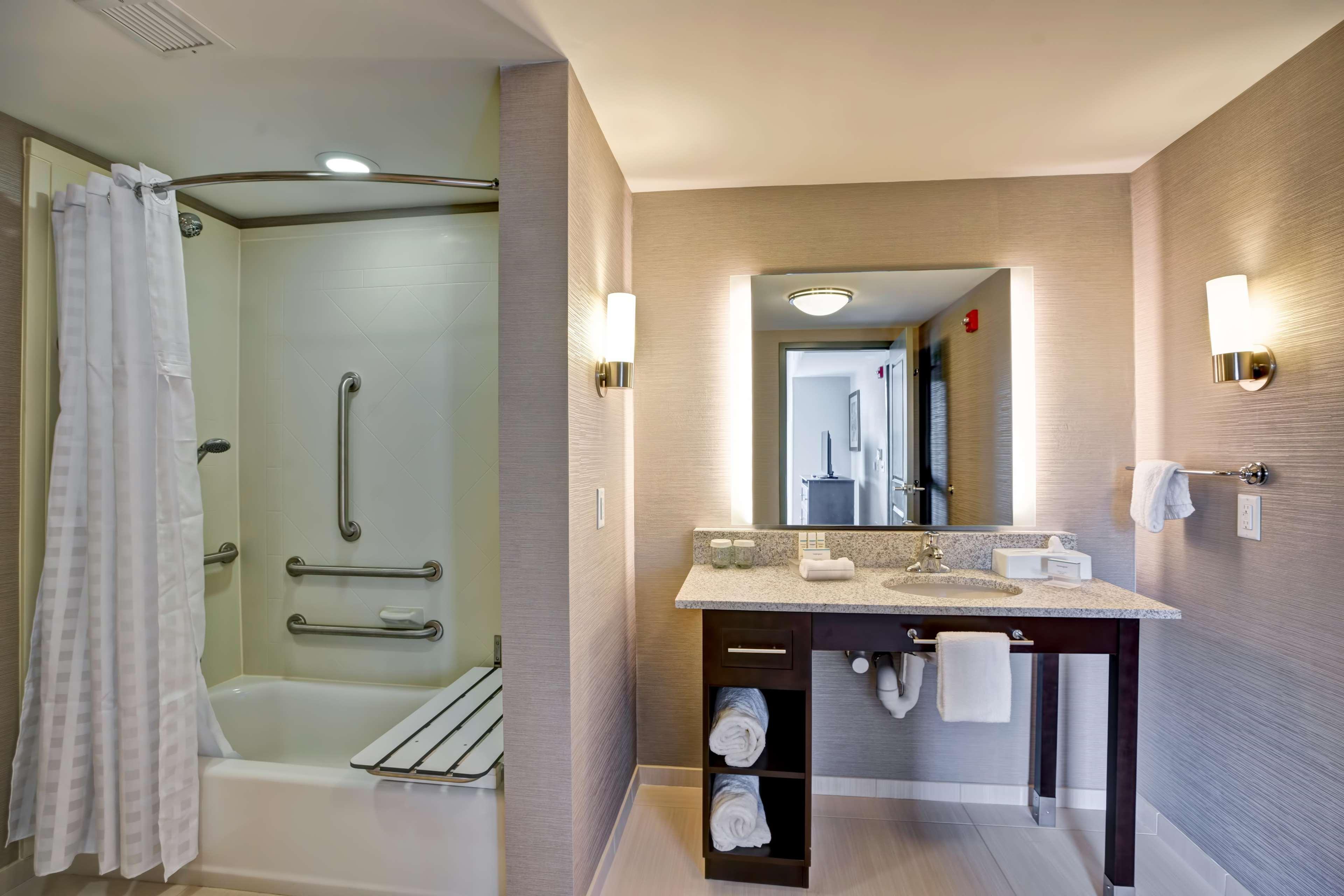 Homewood Suites By Hilton Крістіансберґ Екстер'єр фото